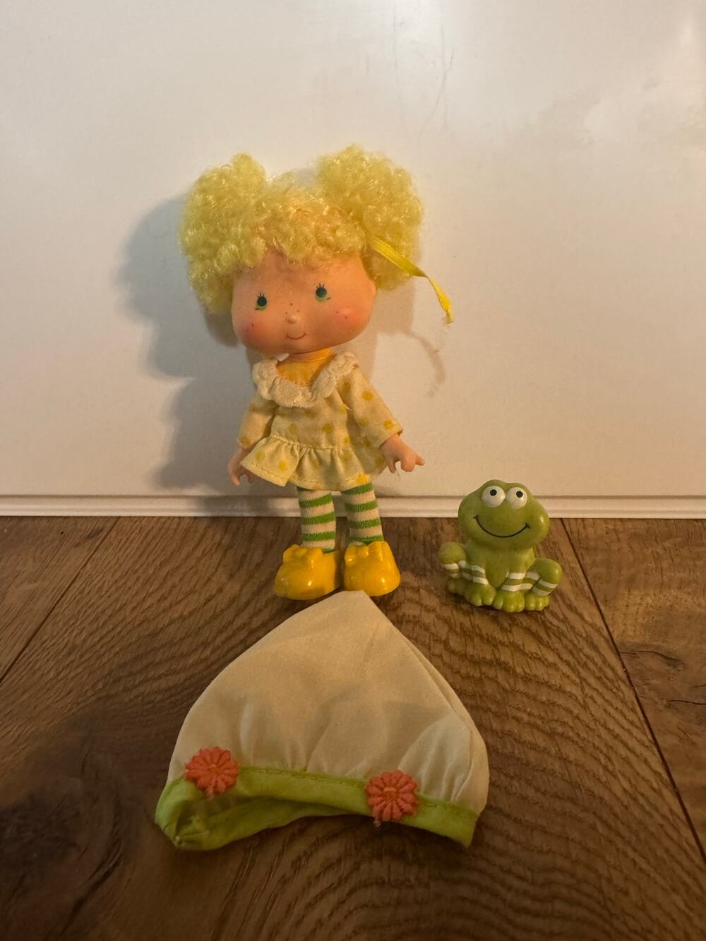 1980s Lemon Meringue doll W/Frappe Strawberry Shortcake